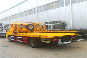 东坡附近拖车救援搭电