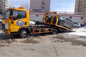 东坡救援拖车费用怎么算